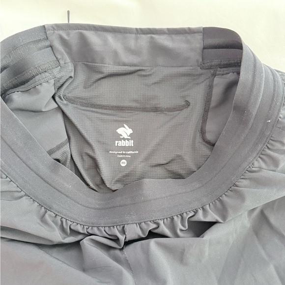 Rabbit Women’s Fuel n Fly 4” Black shorts - Picture 2 of 3